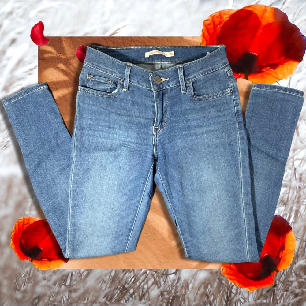 Levi’s | Dark Blue 710 Super Skinny Jeans